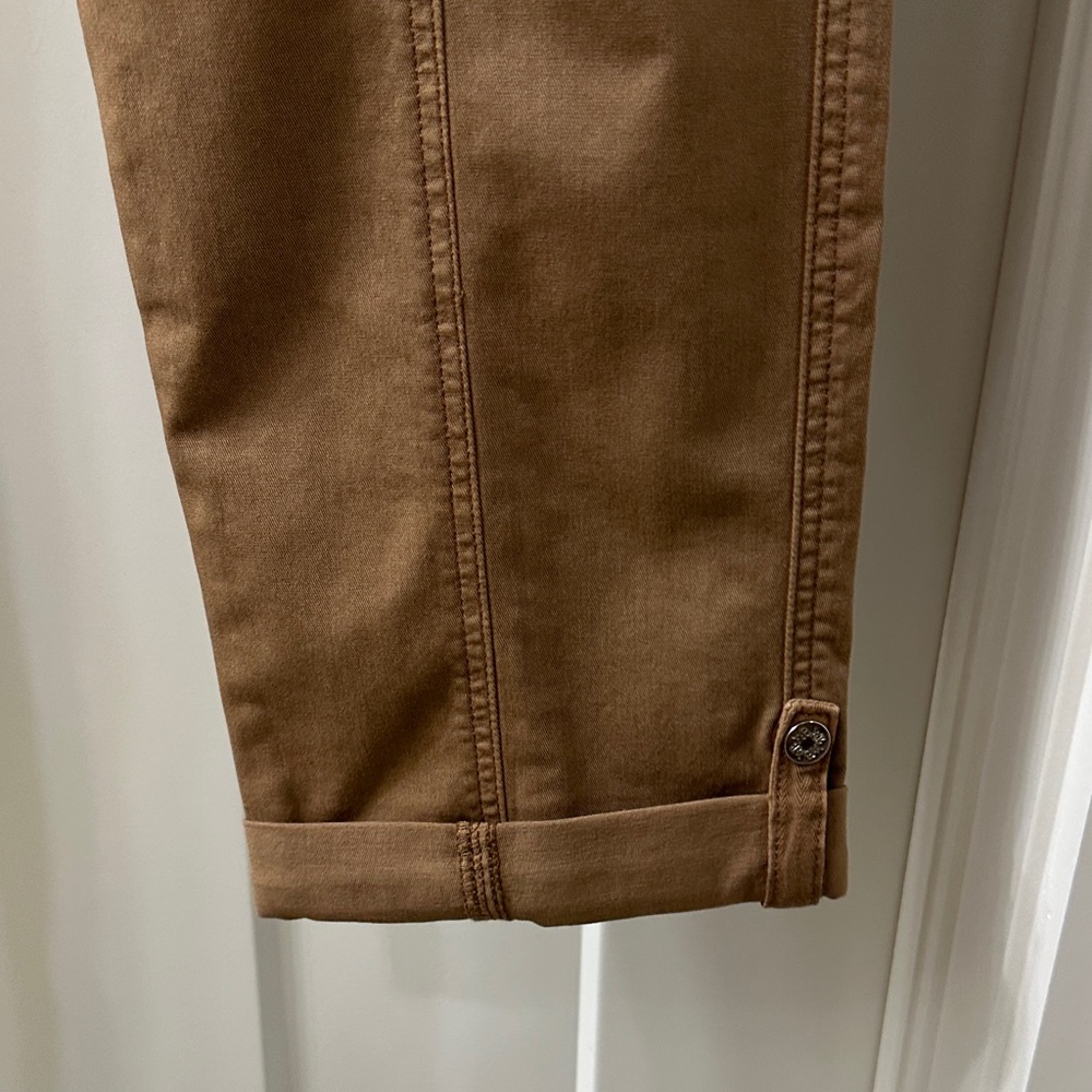 NWT White House Black Market Pret-A-Pedi Tan Cropped Pants 12 - Picture 8 of 10